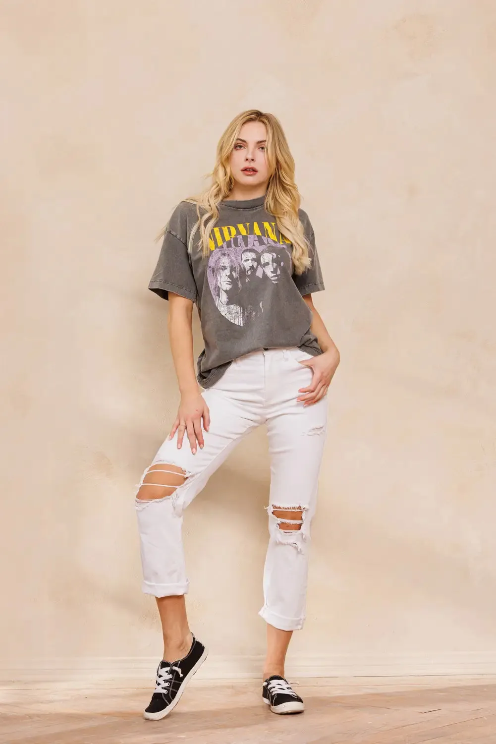 90'S SKINNY WHITE JEANS WITH DISTRESSED KNEES