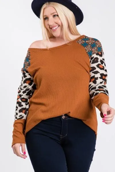 Pattern x Tiger print Sleeve Top